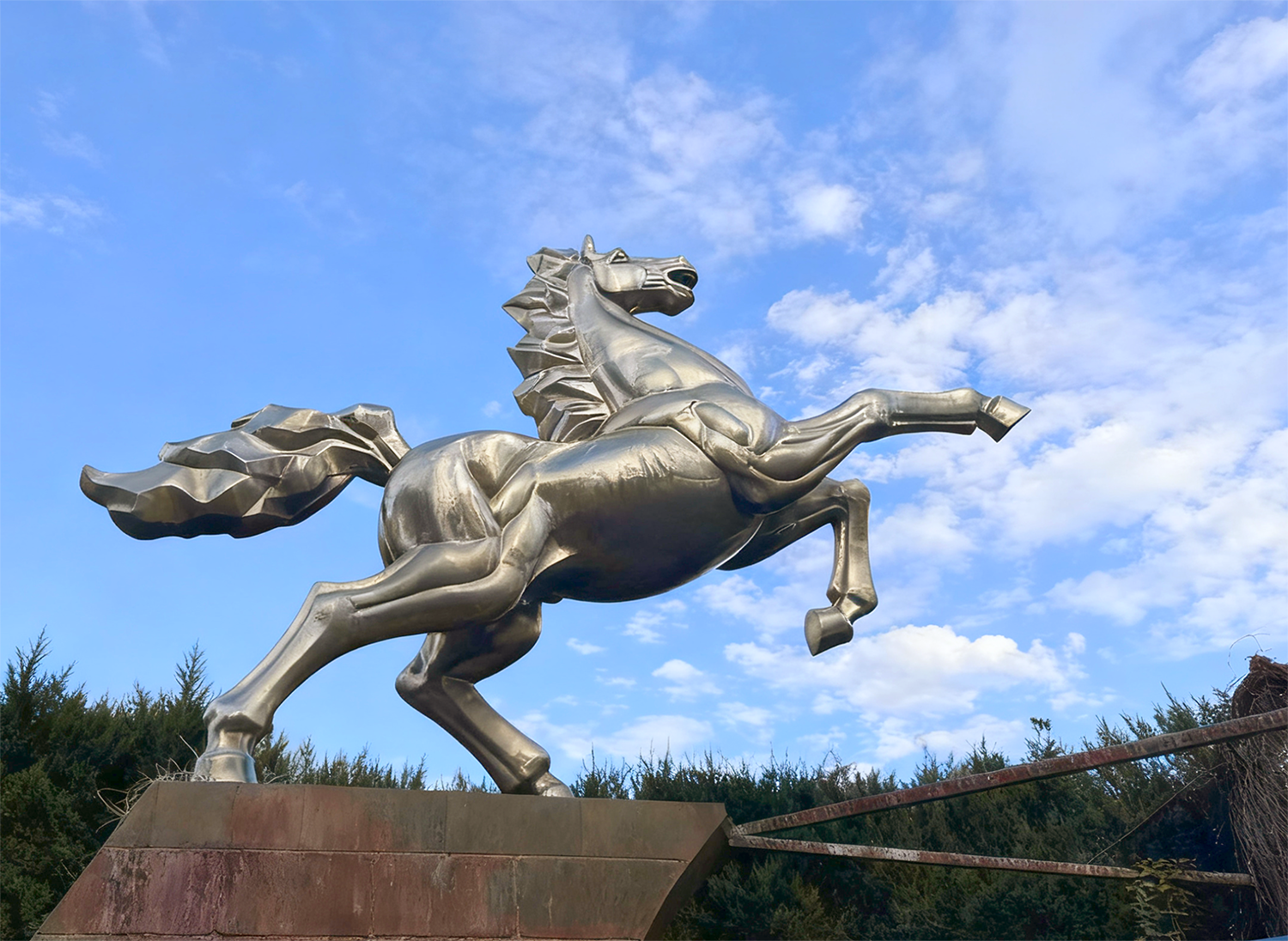 动物类：骏马 2.5米