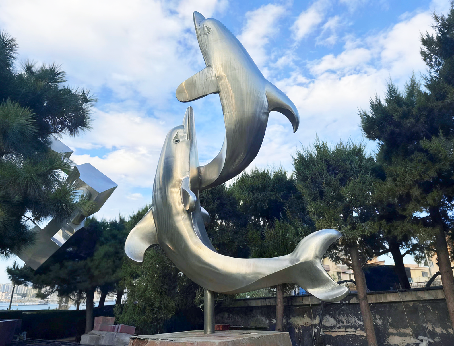 动物类：两海豚 3.2米