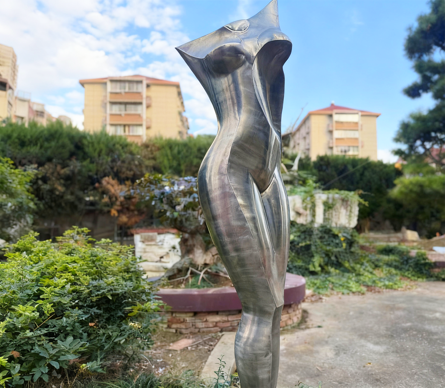 人物类：独 2.2米